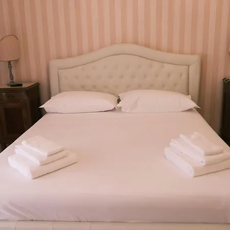 Enea Luxury - Putignani Apartament